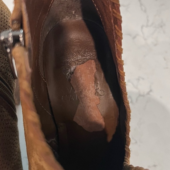 Vince Camuto Fernlee Perforated Suede Brown Leather Ankle Boots Size 6.5 - Picture 7 of 12